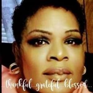 Meet your Posher, Dot